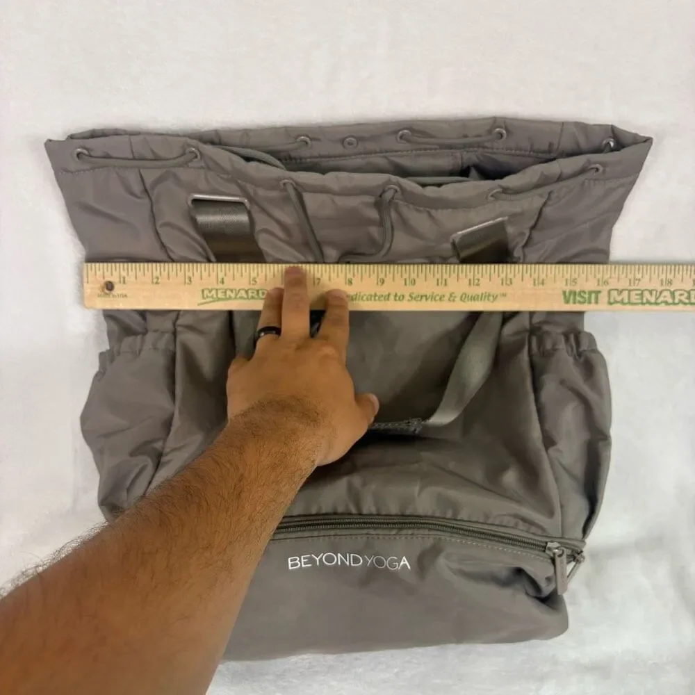 Beyond Yoga Grey Drawstring Top Tote Backpack Bag‎ Medium